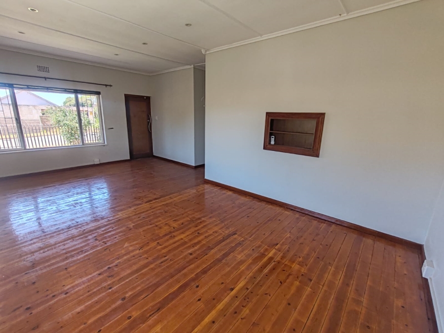 5 Bedroom Property for Sale in Vredenburg Western Cape